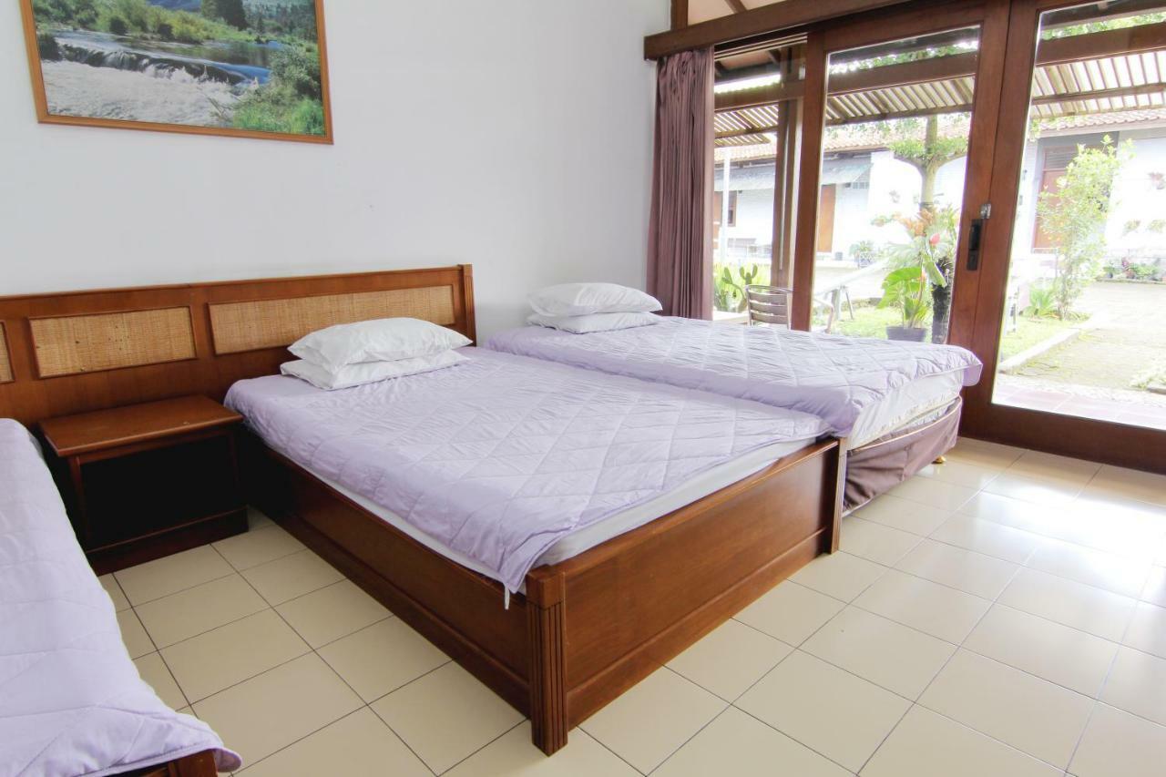 Villa Enggal Lembang Zewnętrze zdjęcie